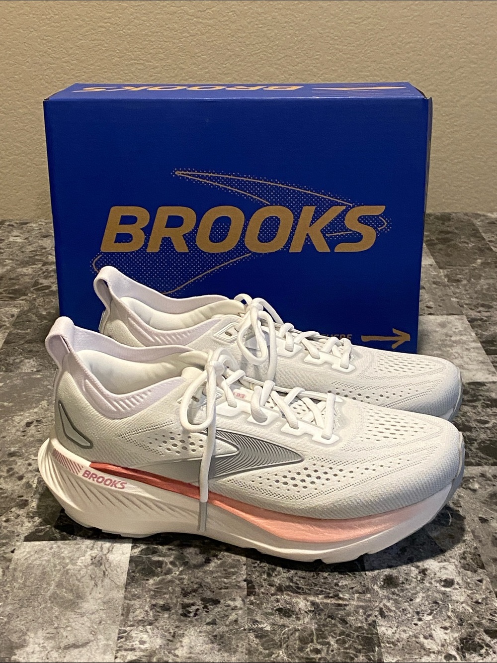 Brooks Glycerin GTS 23, Women’s 9